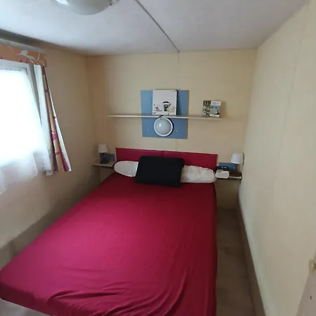 Mobil-home 4-6 Personnes Campsite *